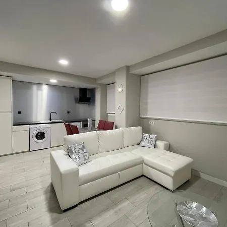 Loft Ciudad Jardin * قرطبة